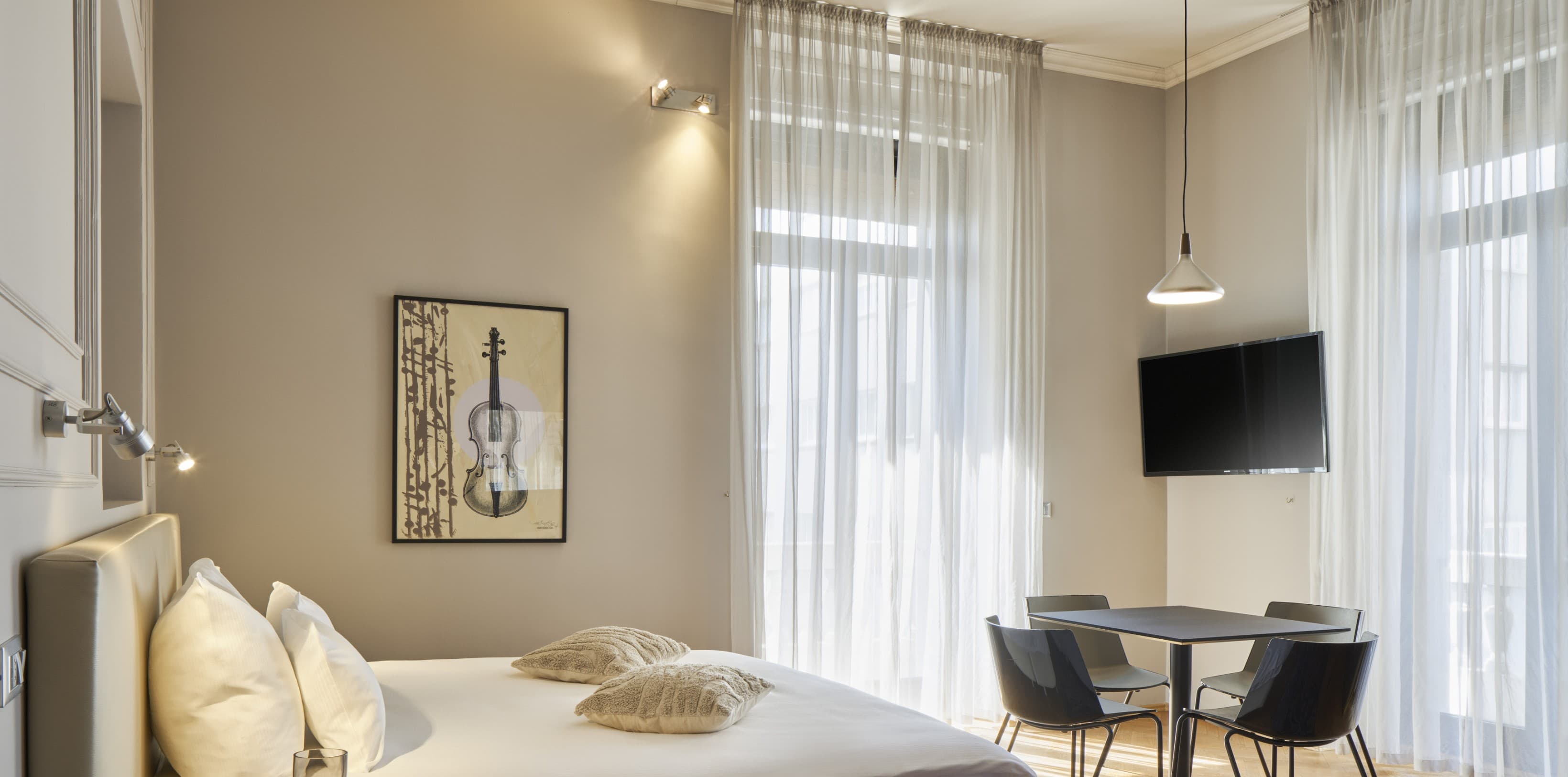 URBANAUTS STAY
