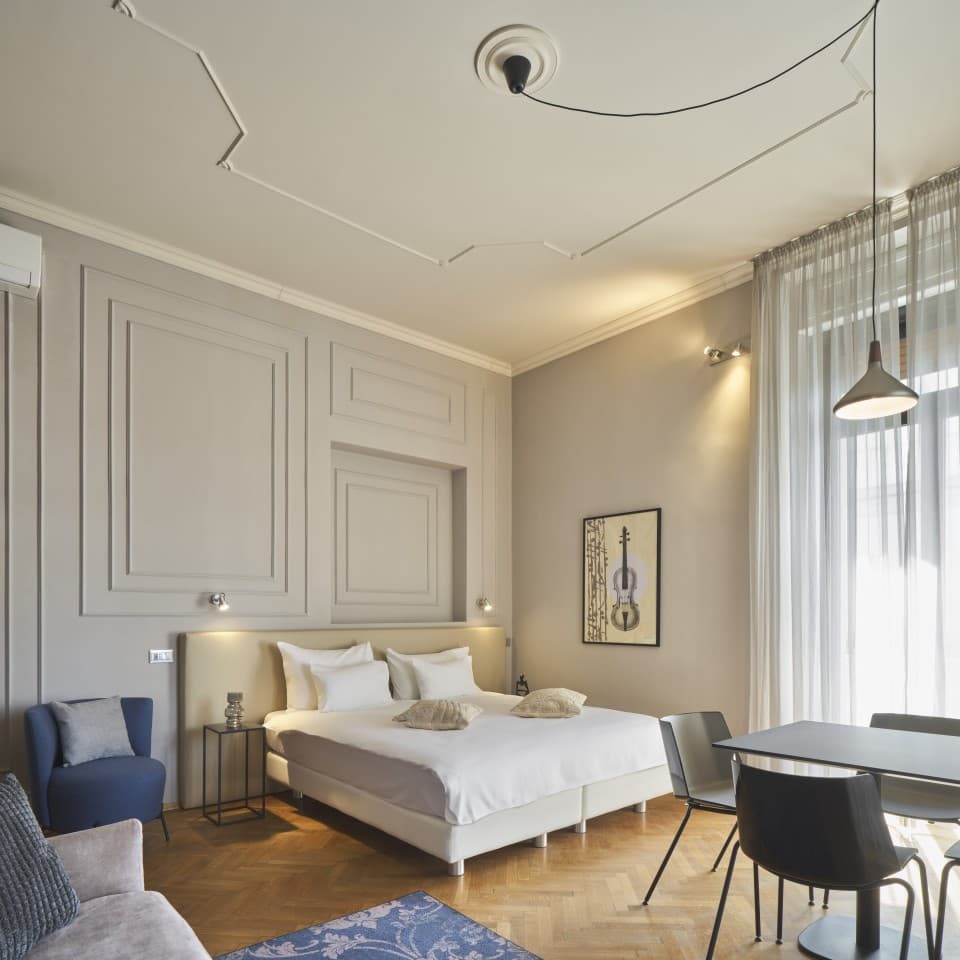 URBANAUTS STAY