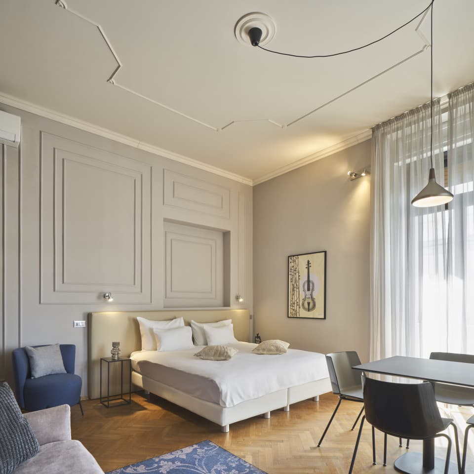 URBANAUTS STAY
