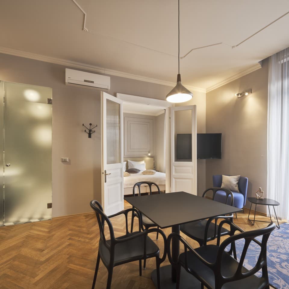 URBANAUTS STAY