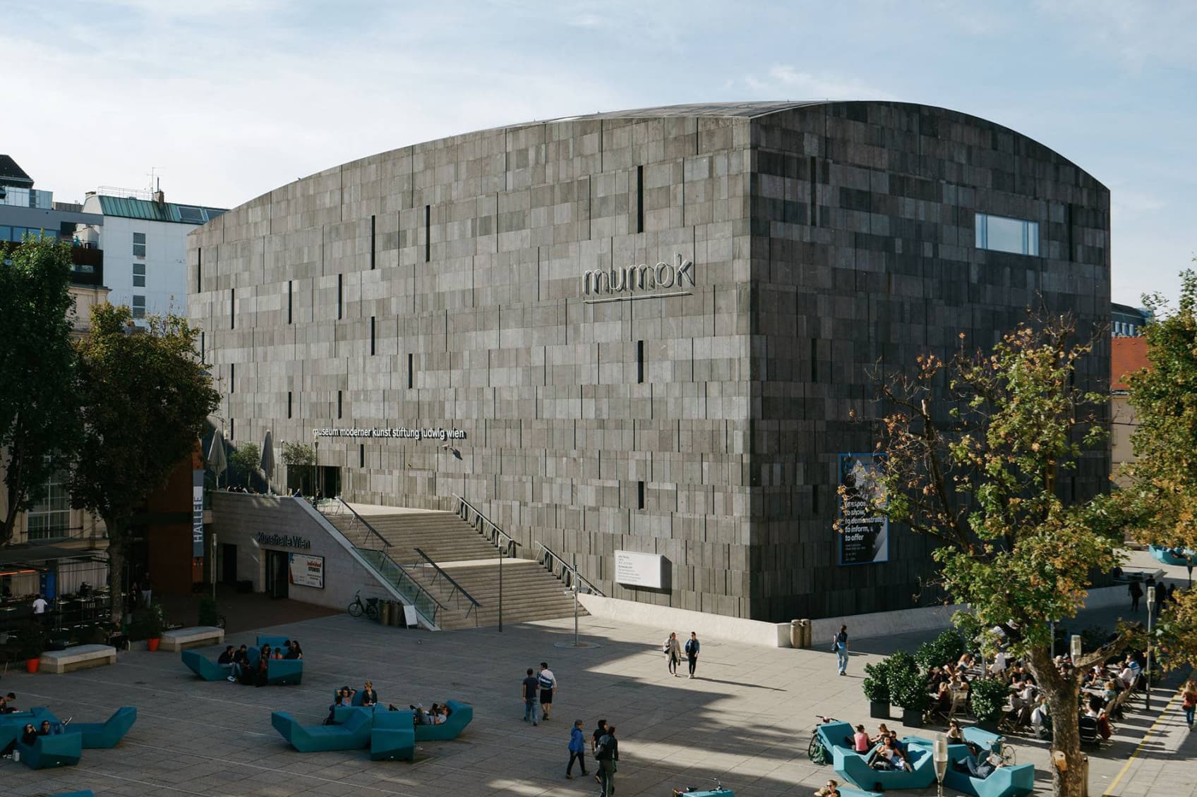 Außenansicht Mumok im MuseumsQuartier Wien