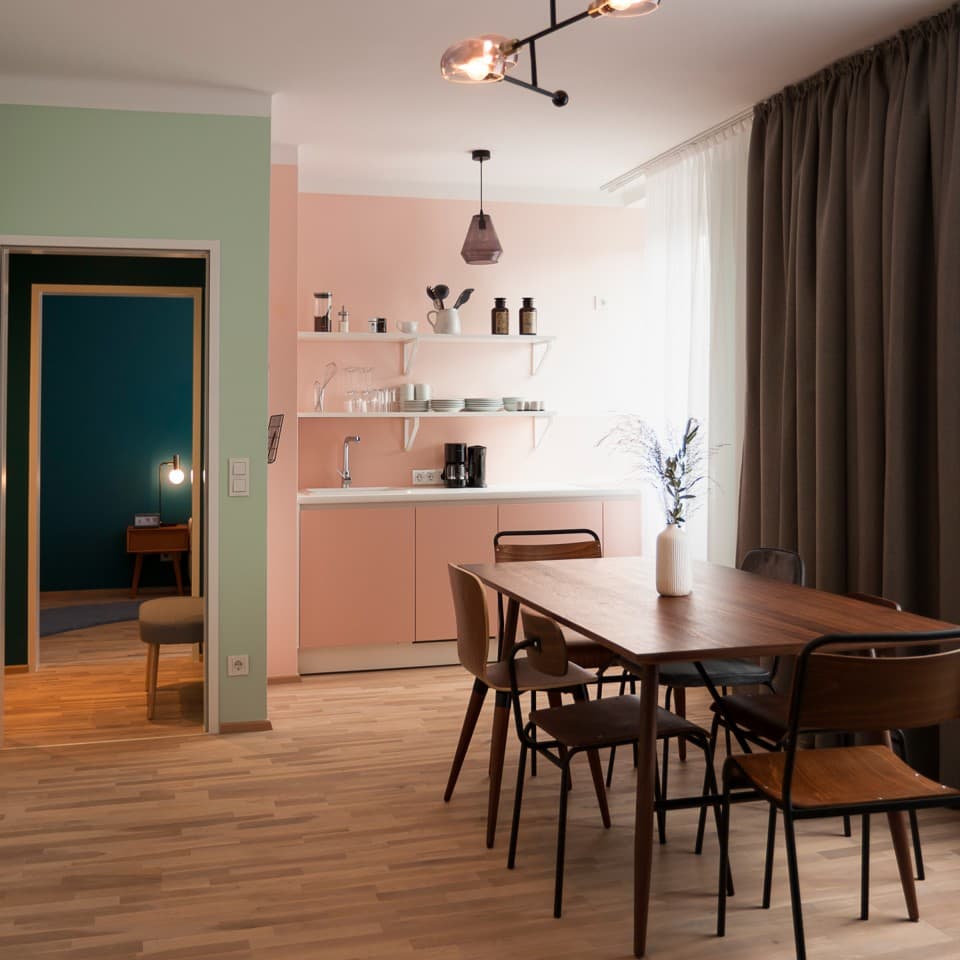 URBANAUTS STAY