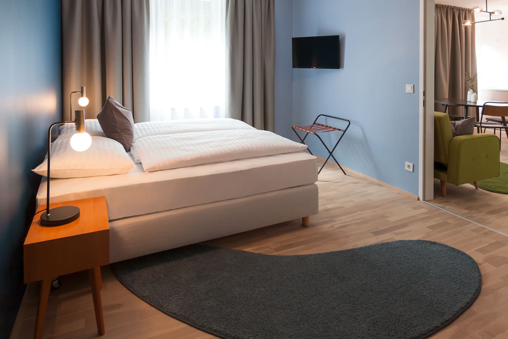 URBANAUTS STAY
