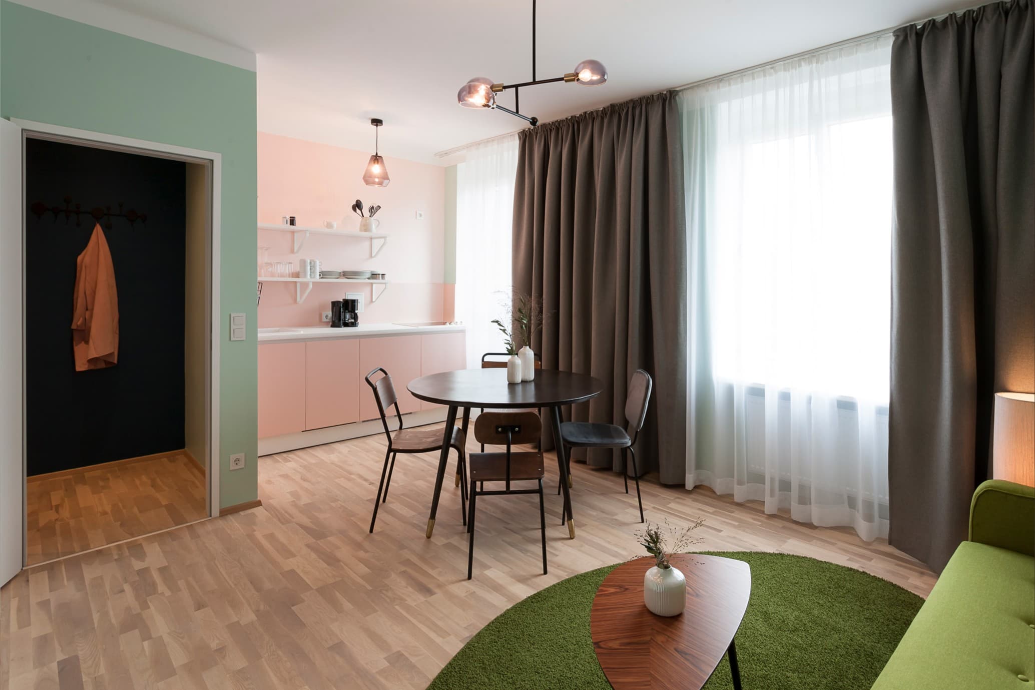 URBANAUTS STAY