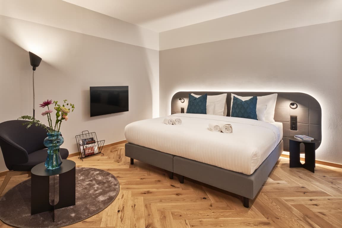 URBANAUTS STAY