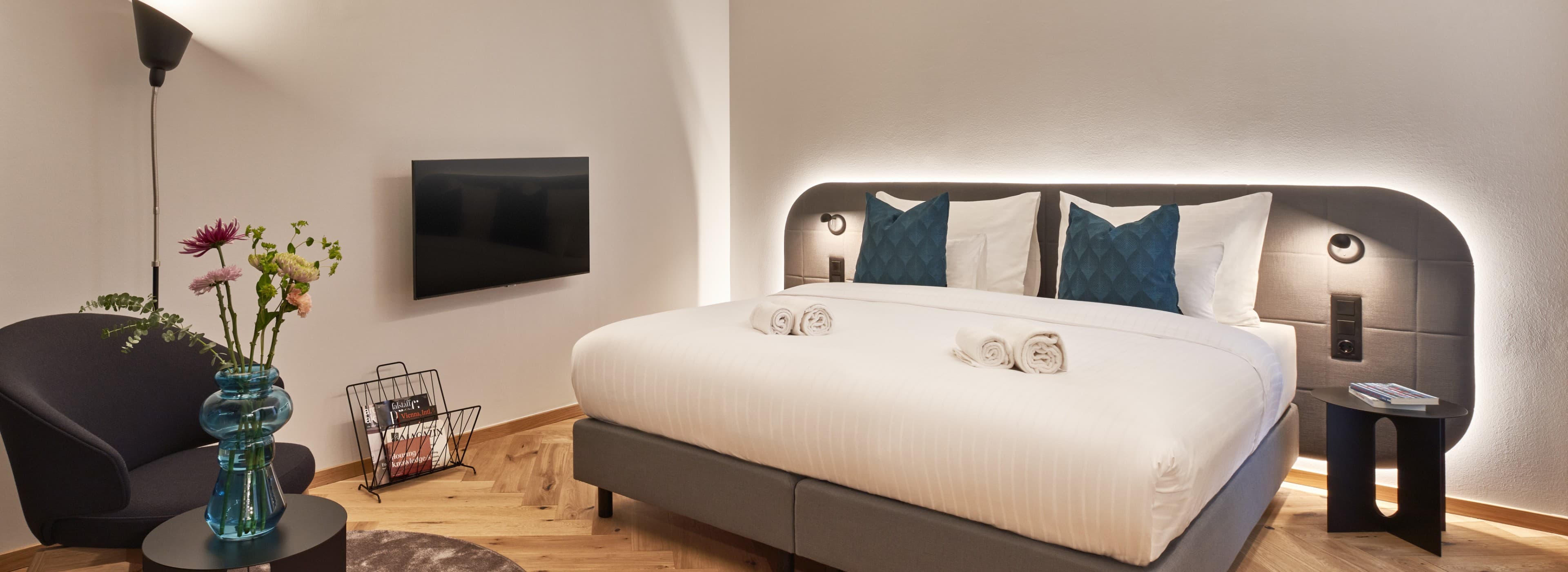 URBANAUTS STAY
