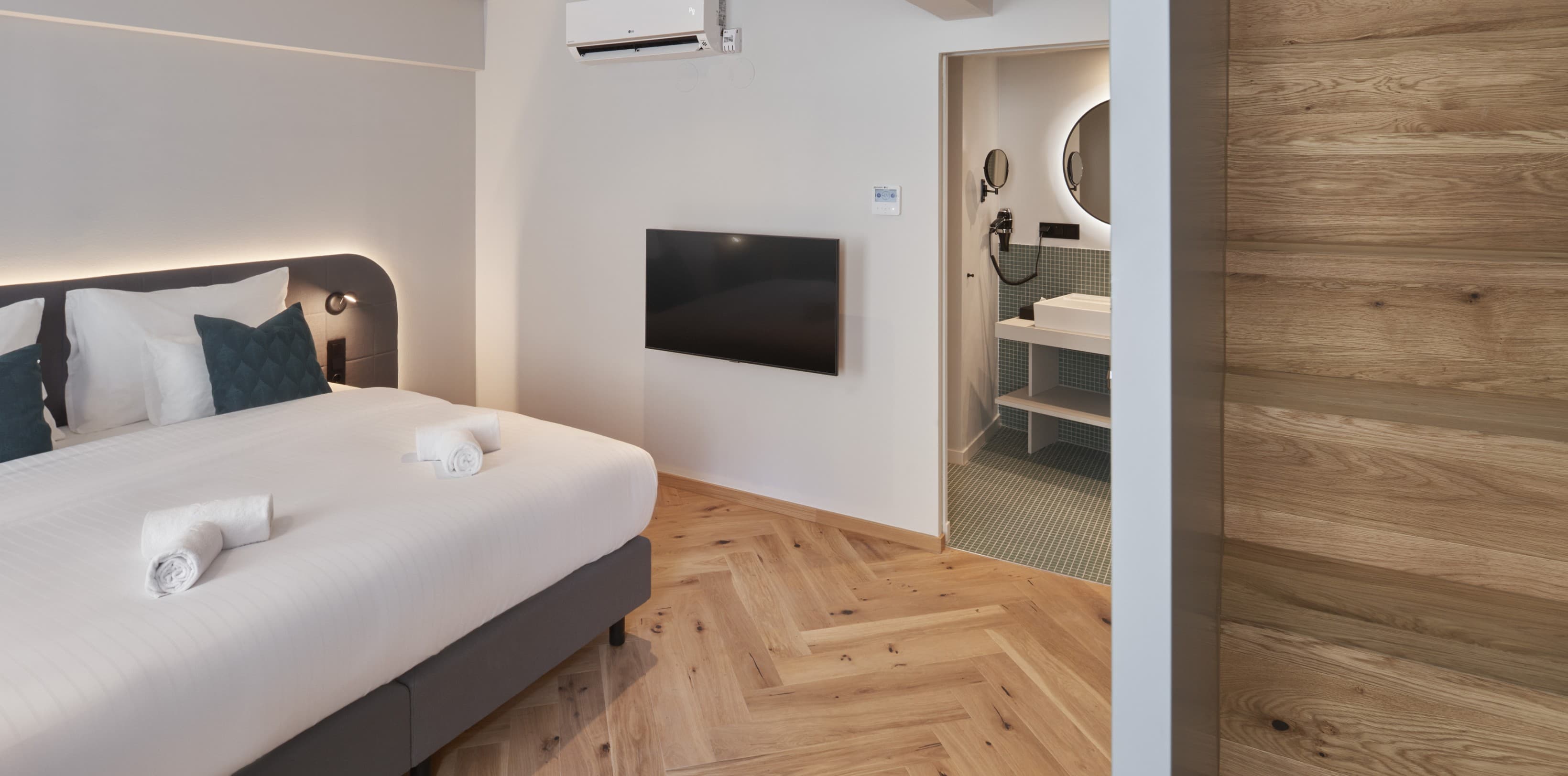 URBANAUTS STAY