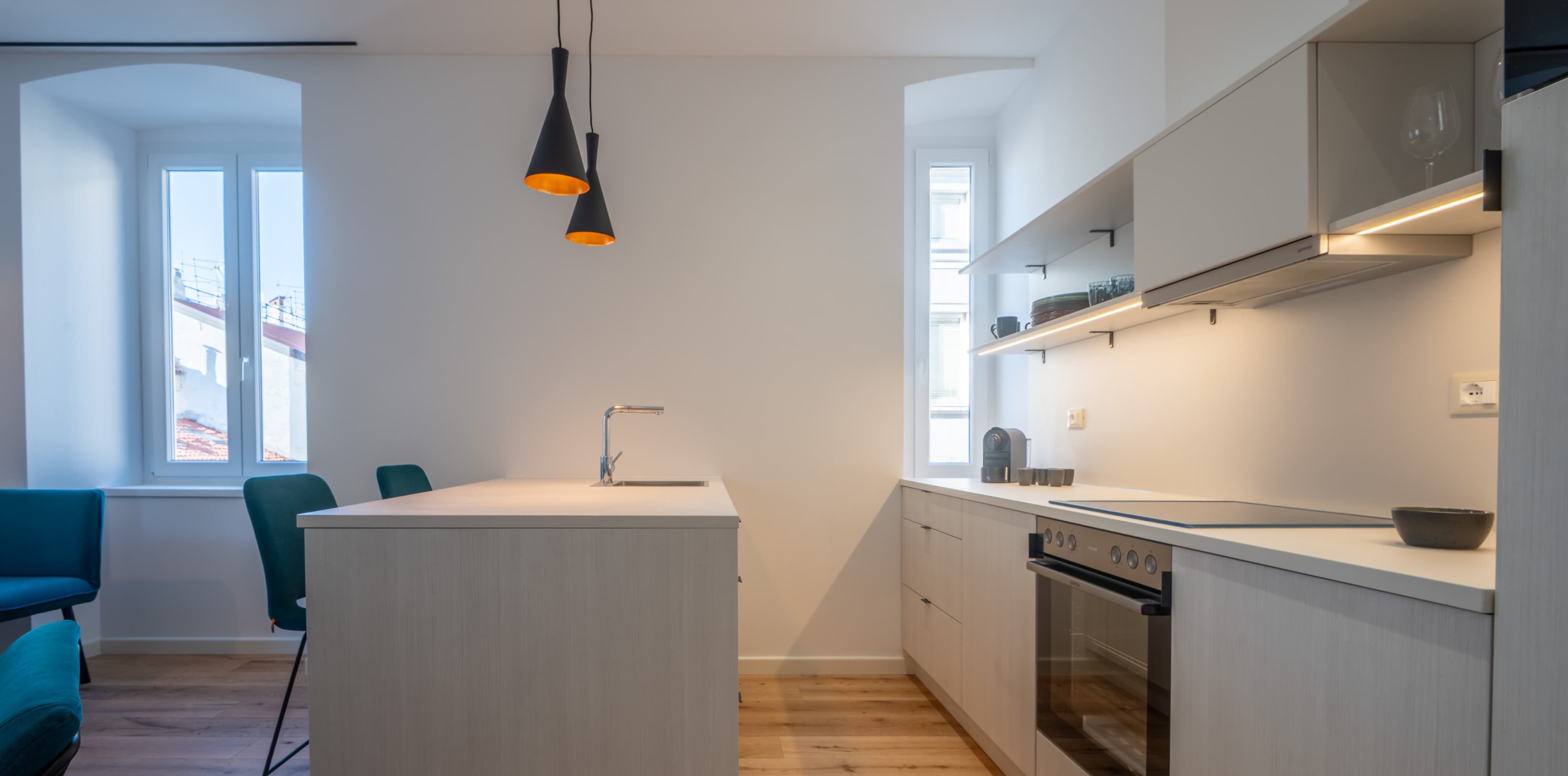 Das moderne Konzept der Spacy-Studios öffnet den Wohn- und Küchenbereich, um alle Ihre Bedürfnisse während Ihres Aufenthalts zu erfüllen.