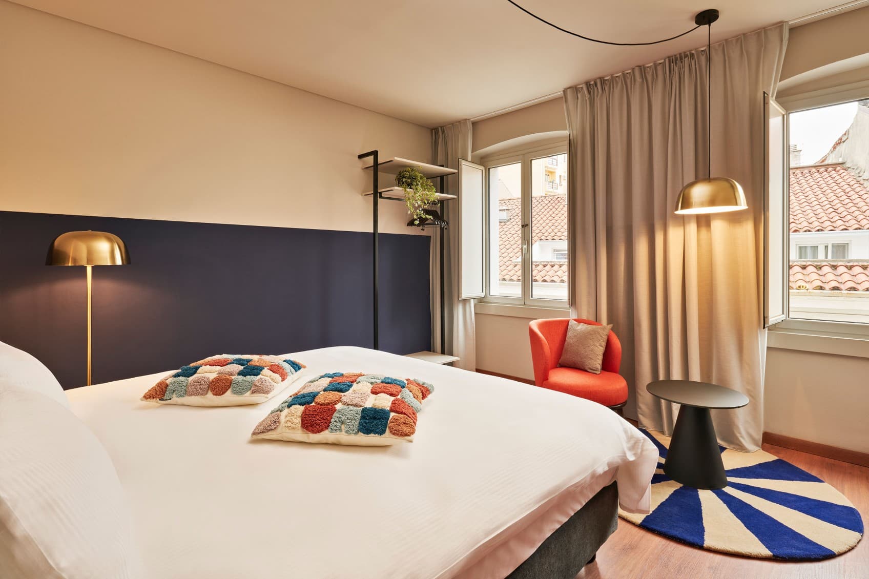 URBANAUTS STAY