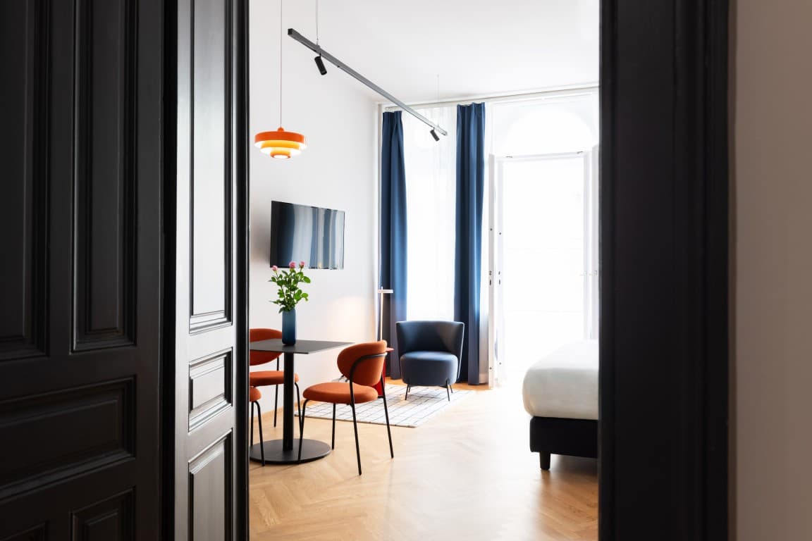URBANAUTS STAY